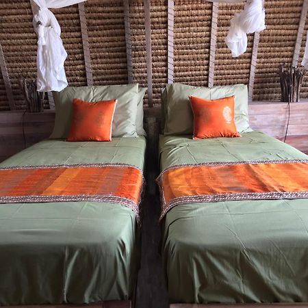 Hotel Alam Karang Gili Gede Exteriér fotografie