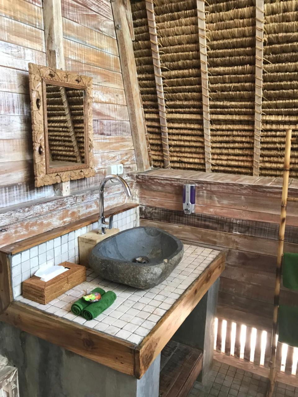 Hotel Alam Karang Gili Gede Exteriér fotografie