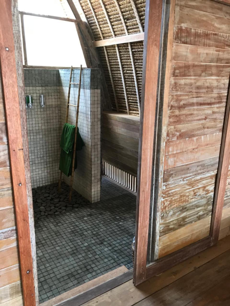 Hotel Alam Karang Gili Gede Exteriér fotografie