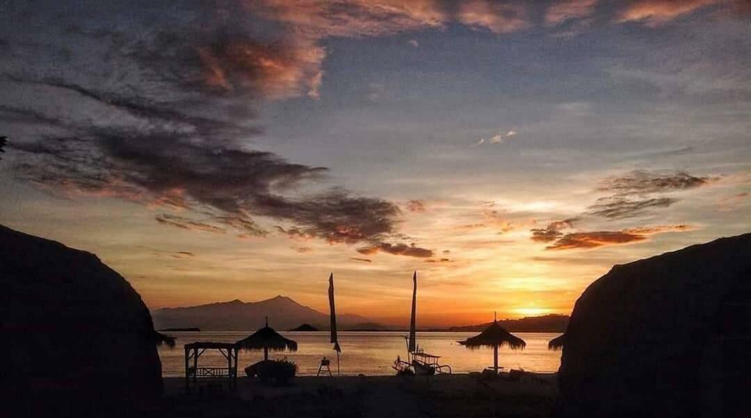 Hotel Alam Karang Gili Gede Exteriér fotografie