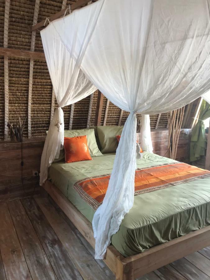Hotel Alam Karang Gili Gede Exteriér fotografie