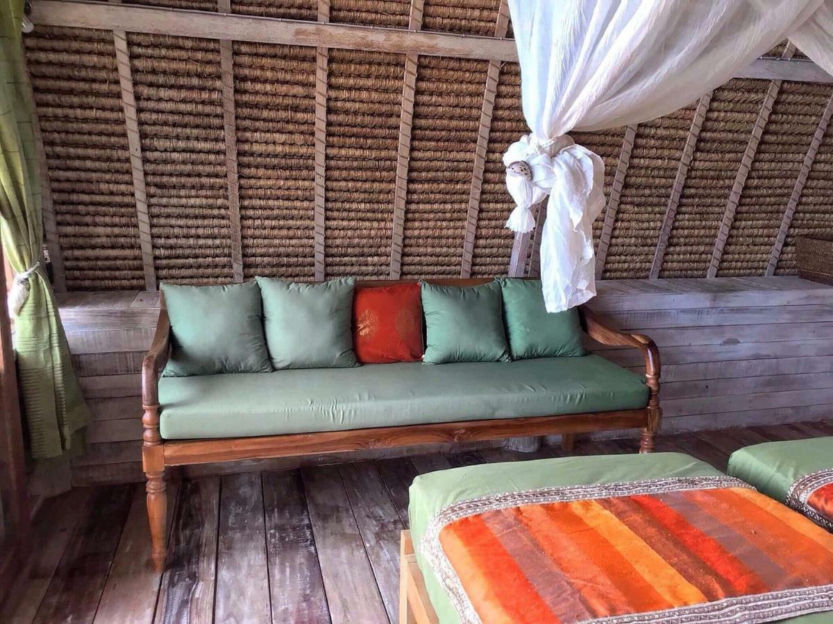 Hotel Alam Karang Gili Gede Exteriér fotografie